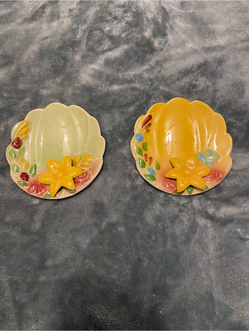 Hand-Painted Ceramic Shell Accent Dishes in Yellow & Light Green
